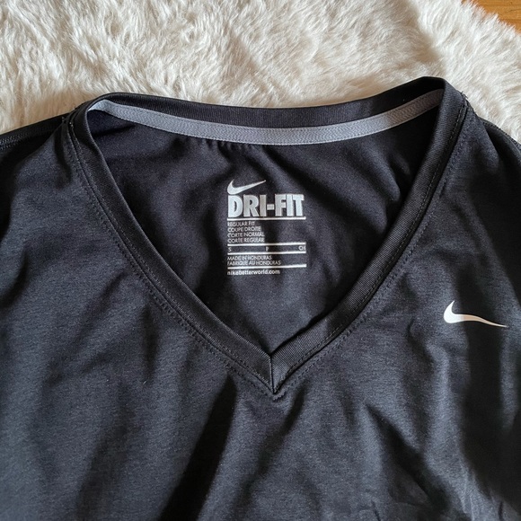 Nike V Neck - Picture 2 of 3